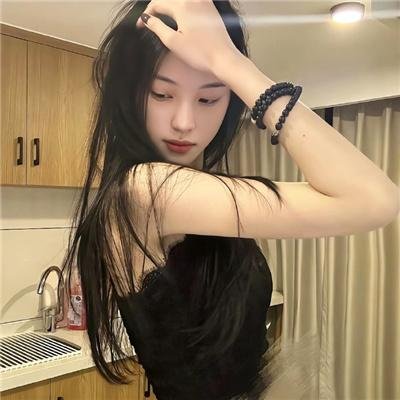 踏浪女人